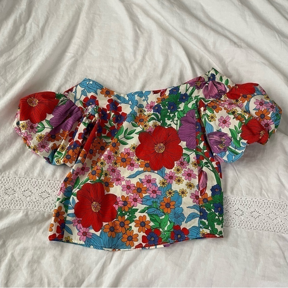 H&M Sz 6 Puff Sleeve Cropped Floral Top Blue Red Cropped Flowers Cotton